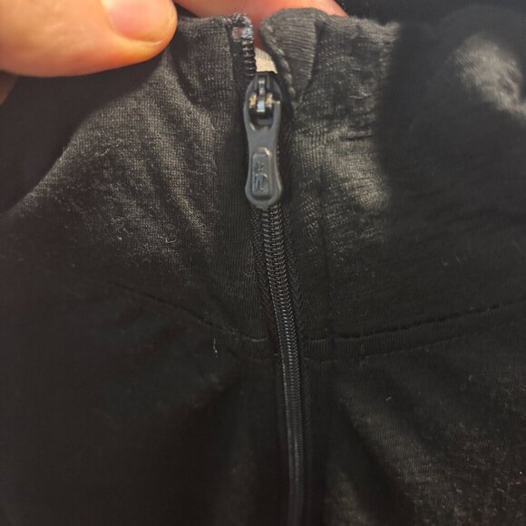 Smartwool Merino 150 Long Sleeve 1/4 Zip Base Layer – Black (Size M) - Picture 3 of 6